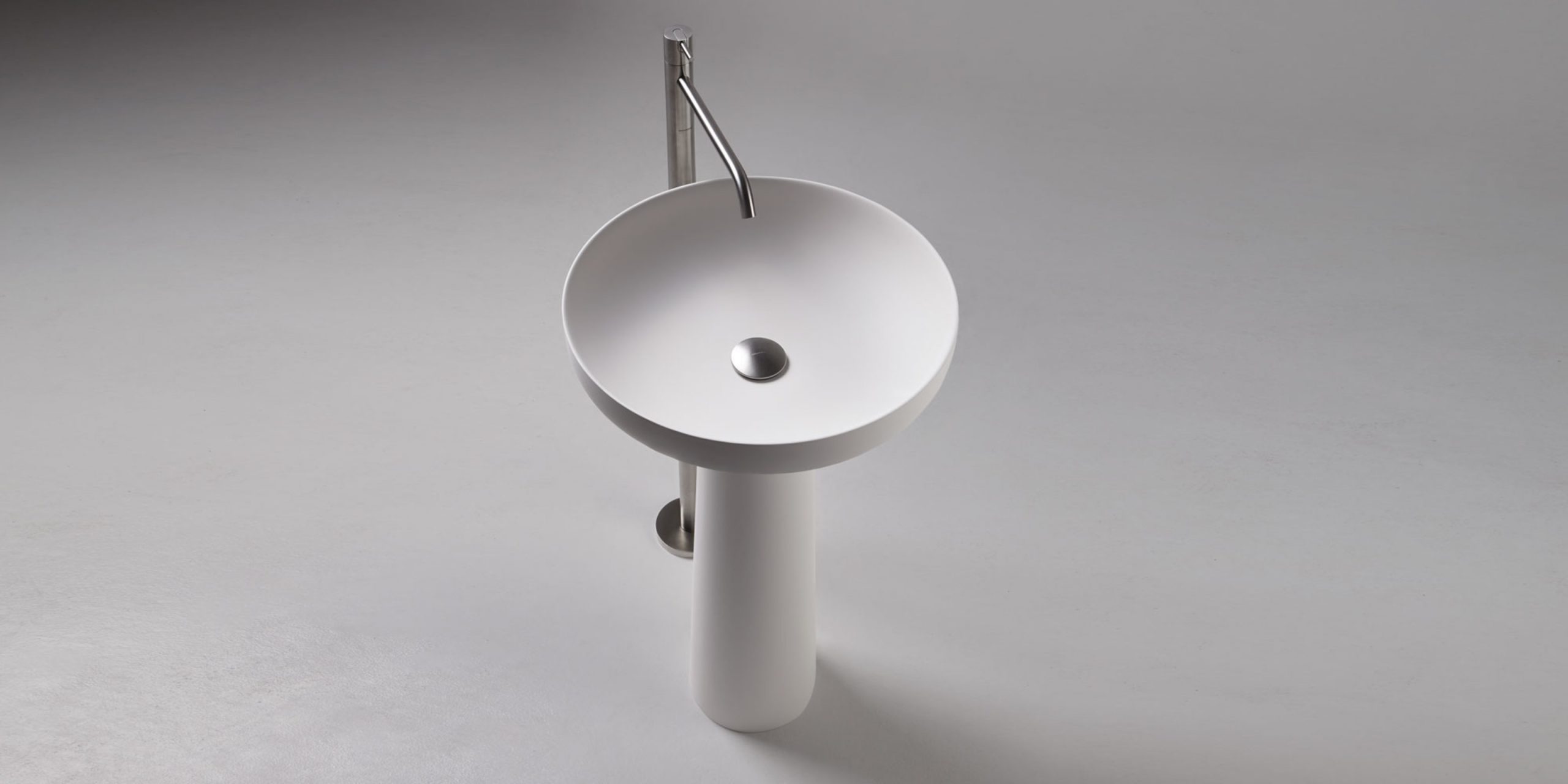 AL_showroom_2017-07-14_Ago-floumud-fondo-bianco-01